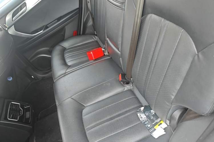 Used Soueast DX7 2018 Prime 1.8T DCT Smart Connect Starry Sky Edition China V Standard Left Rear Seat