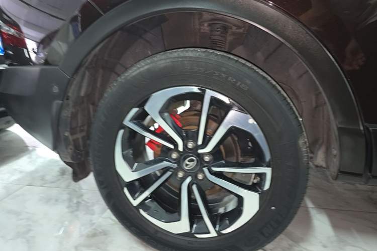 Used Soueast DX7 2018 Prime 1.8T DCT Flagship Model China V Standard Right Rear Wheel Hub