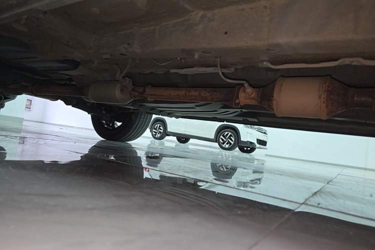 Used Soueast DX7 2018 Prime 1.8T DCT Flagship Model China V Standard Right Side Sill