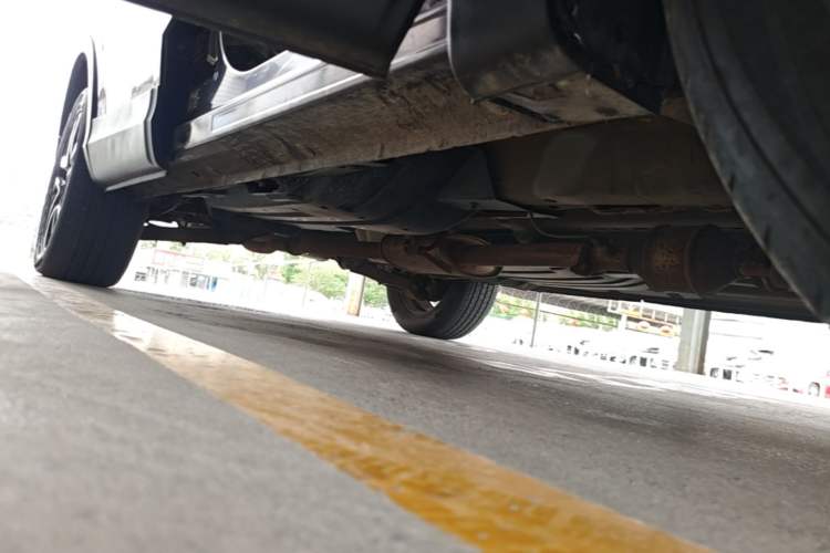 Used Soueast DX7 2018 1.5T Automatic Glory Edition Right Side Sill