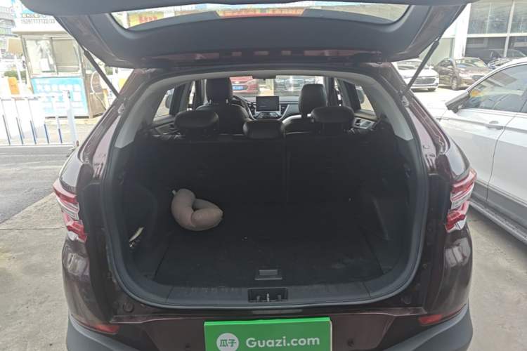 Used Soueast DX7 2018 Prime 1.8T DCT Smart Connect Starry Sky Edition China V Standard Trunk