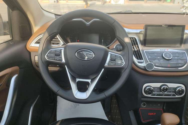 Used Soueast DX7 2018 1.5T Automatic Luxury Model Steering Wheel