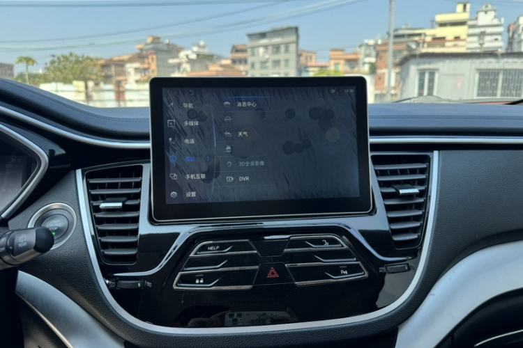 Used Soueast DX7 2018 Prime 1.8T DCT Luxury Model China V Standard Audio And AC Panel