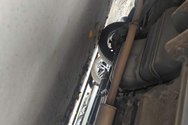 Used Soueast DX7 2018 Prime 1.5T Automatic Smart Connect Starry Sky Edition China V Standard Chassis Rear