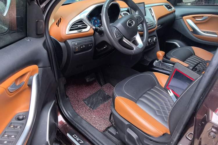 Used Soueast DX7 2018 1.5T Automatic Glory Edition Driver Seat