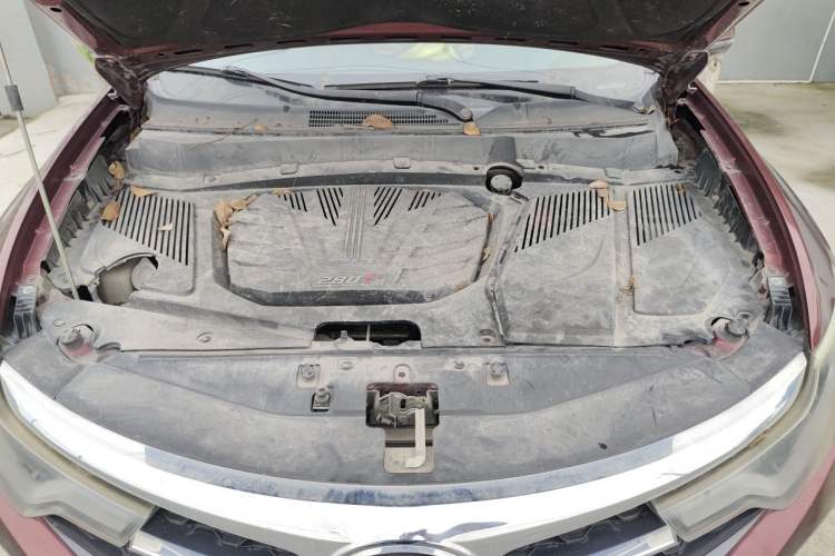 Used Soueast DX7 2018 Prime 1.8T DCT Luxury Model China V Standard Engine Bay