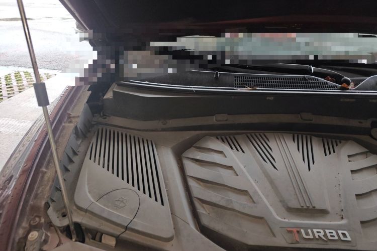 Used Soueast DX7 2018 1.5T Automatic Luxury Model Engine Bay Right