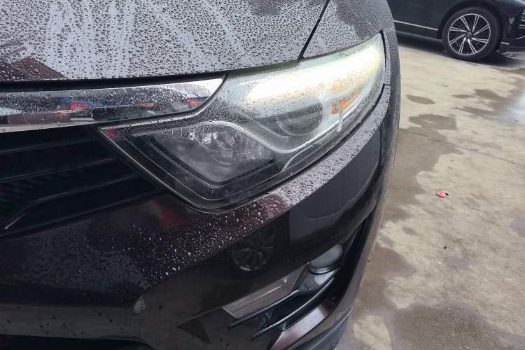 Used Soueast DX7 2018 1.5T Automatic Glory Edition Left Front Headlight