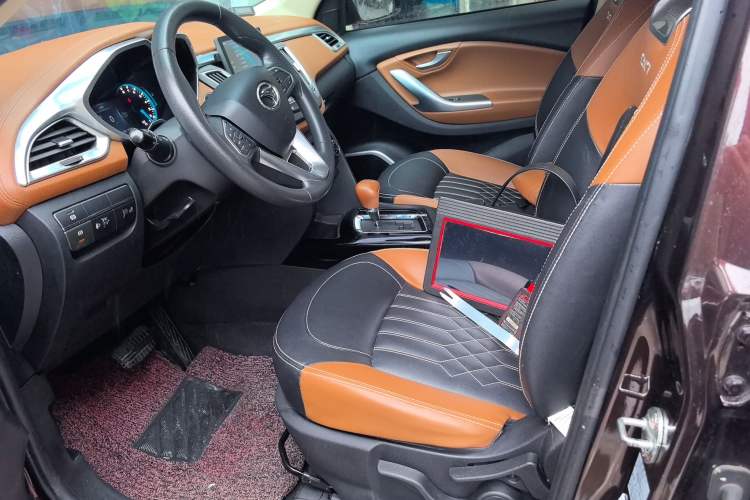 Used Soueast DX7 2018 1.5T Automatic Glory Edition Left Front Seat