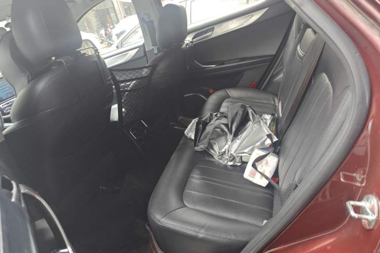 Used Soueast DX7 2018 Prime 1.5T Automatic Smart Connect Starry Sky Edition China V Standard Left Rear Seat