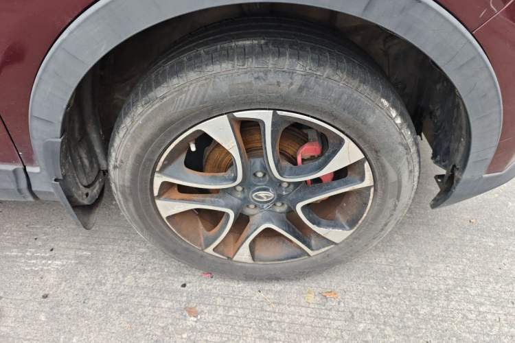 Used Soueast DX7 2018 1.5T Automatic Luxury Model Right Front Wheel Hub