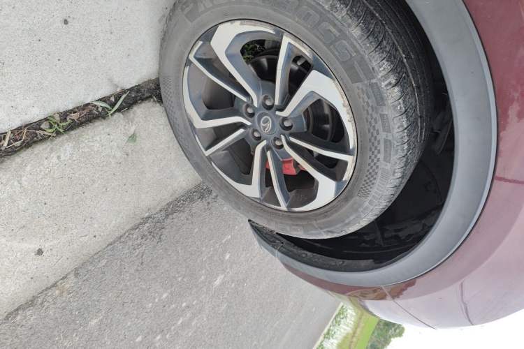 Used Soueast DX7 2018 Prime 1.8T DCT Luxury Model China V Standard Right Front Wheel Hub