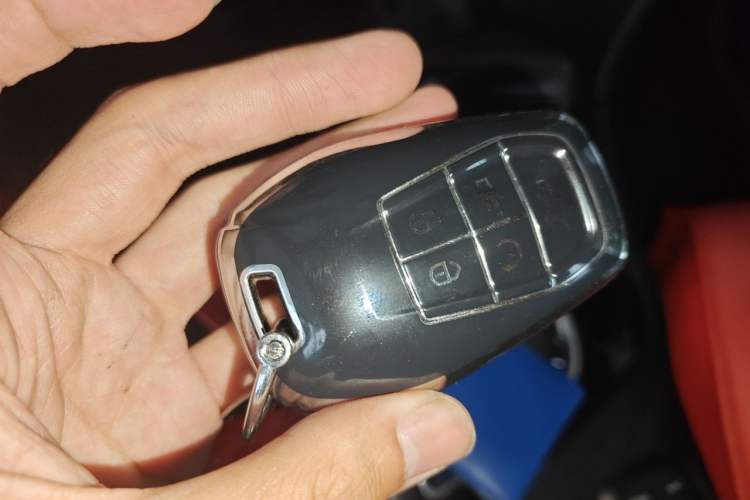 Used Soueast DX7 2018 1.5T Automatic Luxury Model Vehicle Key