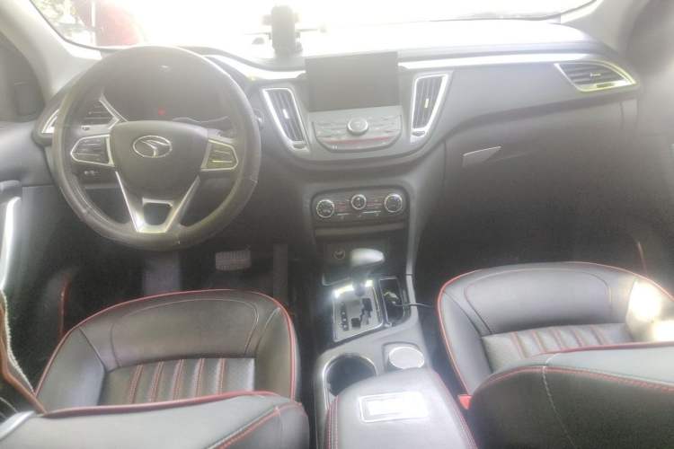 Used Soueast DX7 2018 1.5T Automatic Luxury Model Center Console