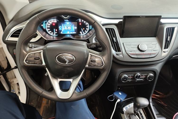 Used Soueast DX7 2018 1.5T Automatic Glory Edition Center Console