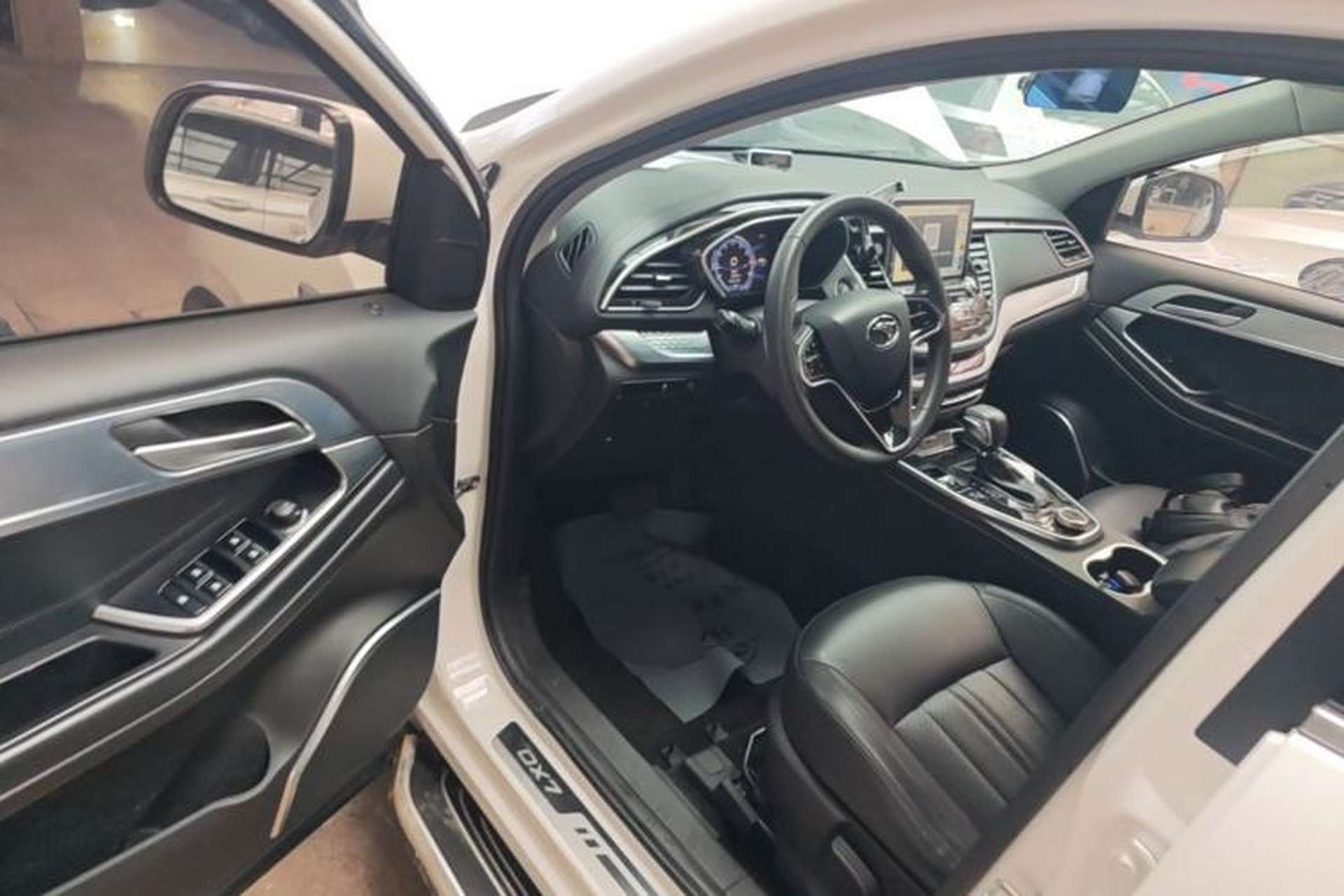 Used Soueast DX7 2018 Prime 1.5T Automatic Smart Connect Starry Sky Edition China V Standard Driver Seat