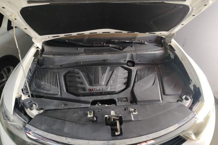 Used Soueast DX7 2018 1.5T Manual Triumph Edition Engine Bay