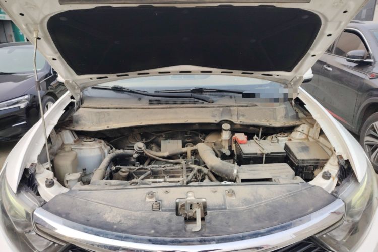 Used Soueast DX7 2018 1.5T Automatic Glory Edition Engine Bay