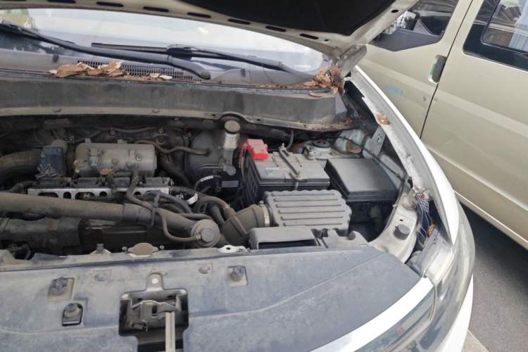 Used Soueast DX7 2018 2.0T Manual CCPC Champion Edition Engine Bay Left