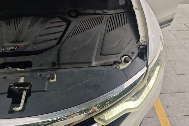 Used Soueast DX7 2018 Prime 1.8T DCT Flagship Model China V Standard Engine Bay Left