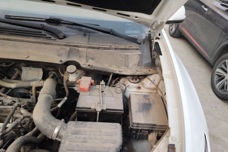 Used Soueast DX7 2018 1.5T Automatic Glory Edition Engine Bay Left