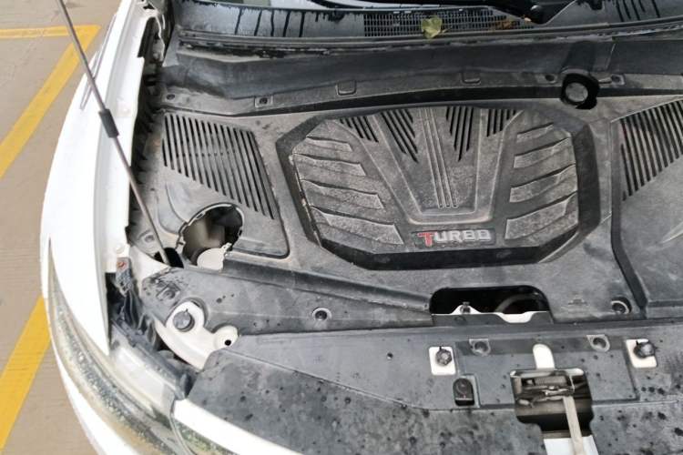 Used Soueast DX7 2018 1.5T Automatic Luxury Model Engine Bay Right