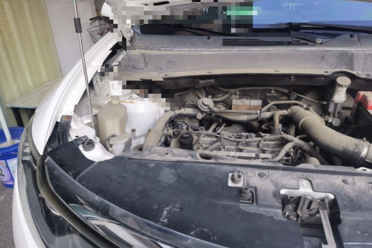 Used Soueast DX7 2018 Prime 1.5T Manual Smart Connect Starry Edition China V Standard Engine Bay Right