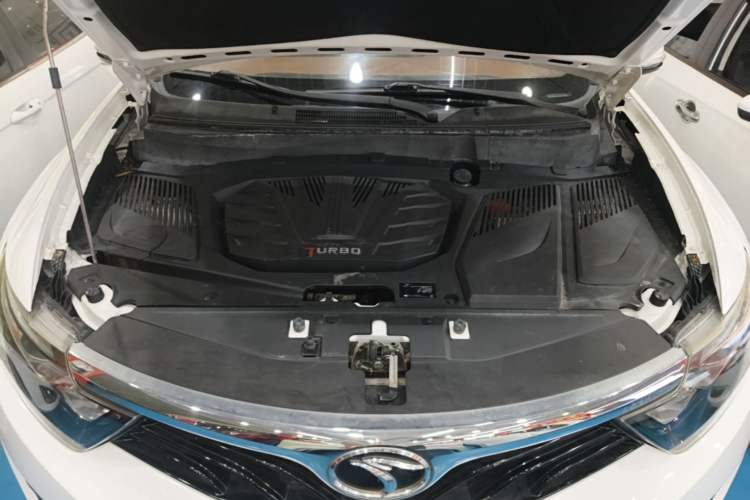 Used Soueast DX7 2018 1.5T Automatic Glory Edition Engine Bay