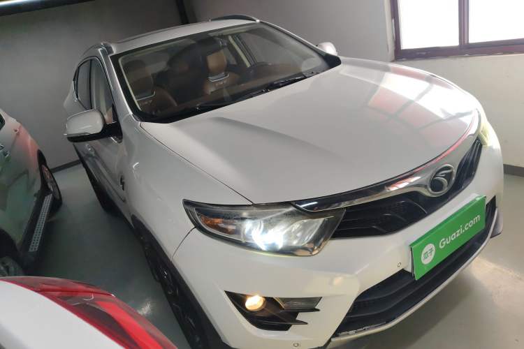 Used Soueast DX7 2018 1.5T Manual Triumph Edition Exterior 2