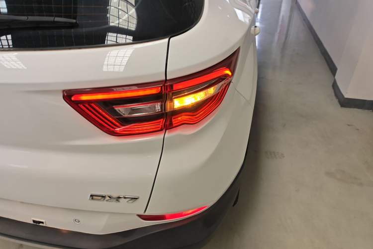 Used Soueast DX7 2018 Prime 1.5T Manual Smart Connect Starry Edition China V Standard Exterior 3