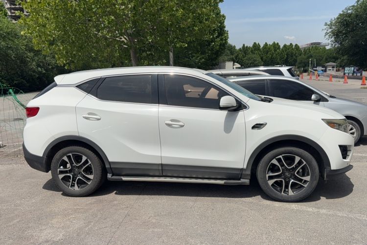 Used Soueast DX7 2018 1.5T Automatic Glory Edition Exterior 5
