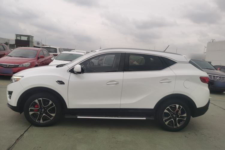 Used Soueast DX7 2018 1.5T Automatic Luxury Model Exterior 5
