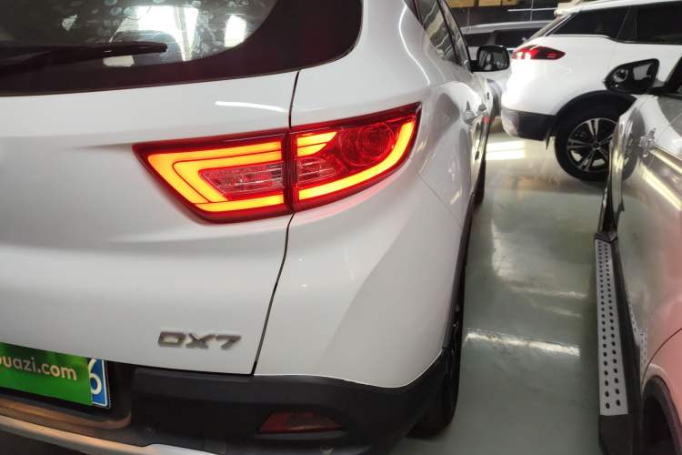 Used Soueast DX7 2018 1.5T Manual Triumph Edition Exterior 6