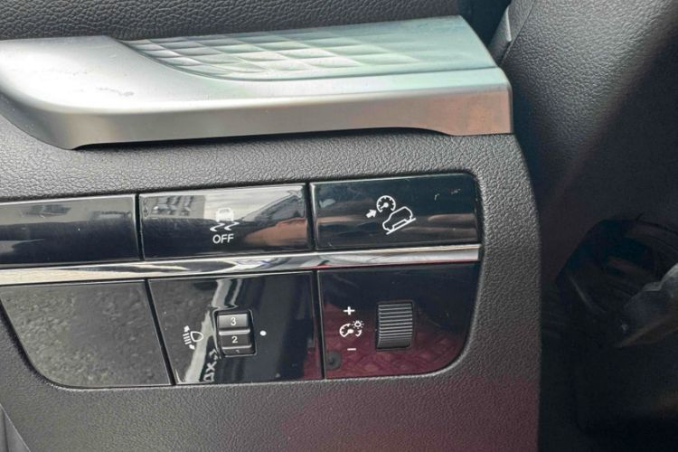 Used Soueast DX7 2018 Prime 1.5T Manual Smart Connect Starry Edition China V Standard Exterior 8