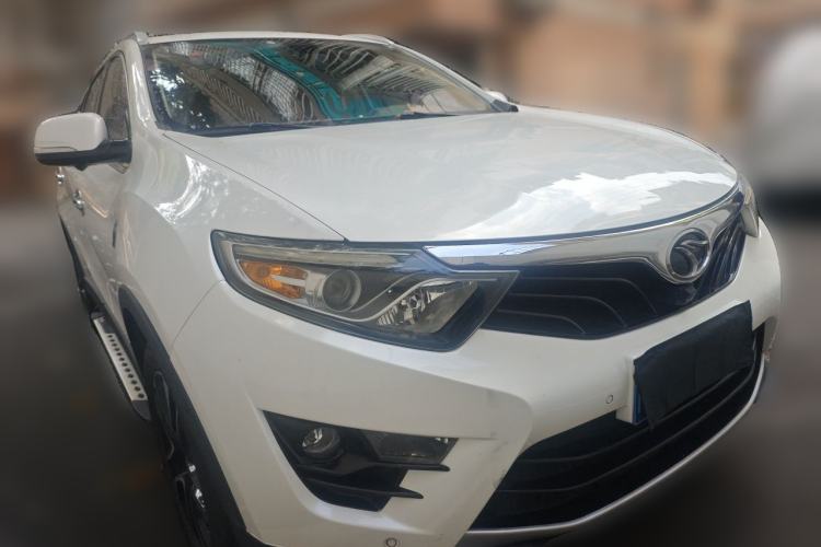 Used Soueast DX7 2018 1.5T Automatic Prestige Model Front Right 45 Deg