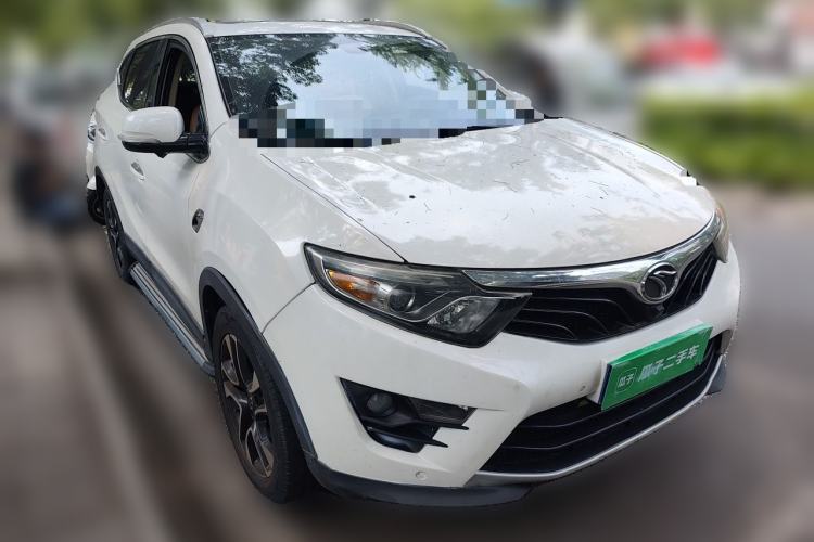 Used Soueast DX7 2018 1.5T Automatic Luxury Model Front Right 45 Deg