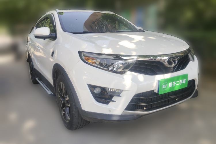 Used Soueast DX7 2018 1.5T Automatic Luxury Model Front Right 45 Deg