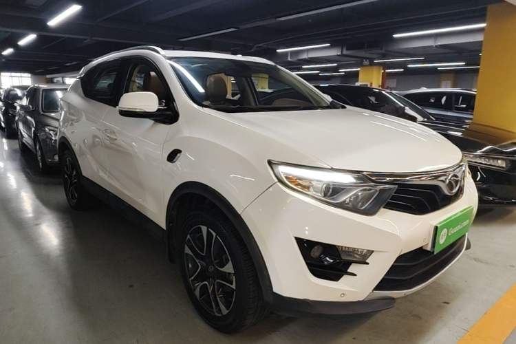 Used Soueast DX7 2018 1.5T Manual Triumph Edition Front Right 45 Deg
