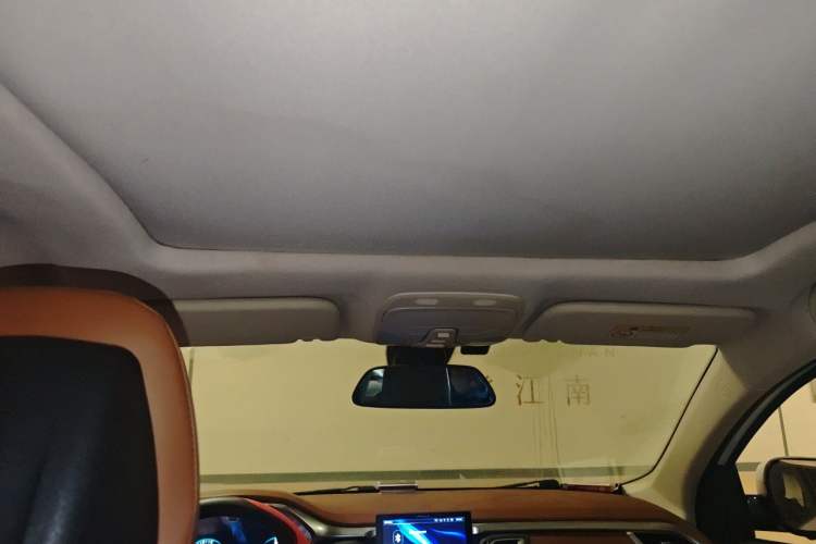 Used Soueast DX7 2018 1.5T Automatic Luxury Model Headliner