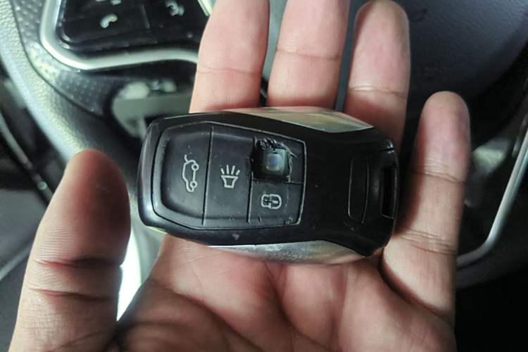 Used Soueast DX7 2018 Prime 1.5T Manual Smart Connect Starry Edition China V Standard Interior 1