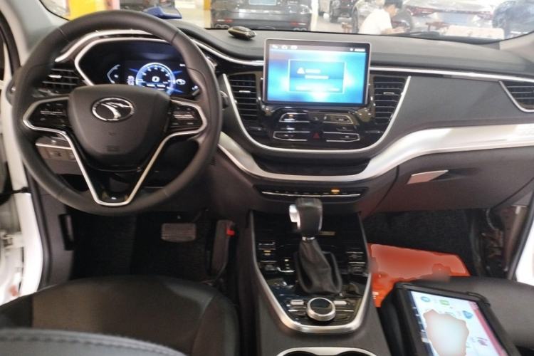 Used Soueast DX7 2018 Prime 1.5T Automatic Smart Connect Starry Sky Edition China V Standard Interior 1