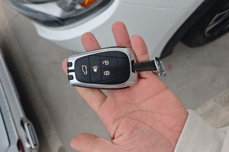 Used Soueast DX7 2018 1.5T Automatic Glory Edition Interior 1