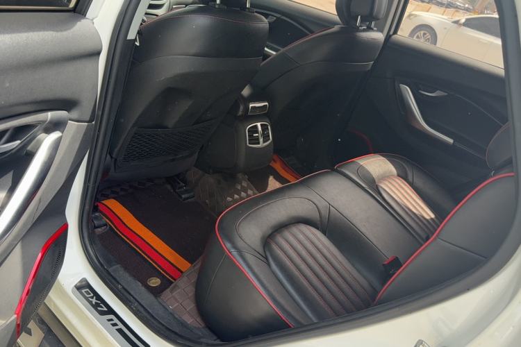 Used Soueast DX7 2018 1.5T Automatic Glory Edition Interior 2