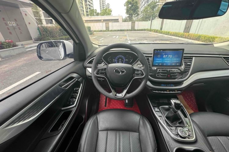 Used Soueast DX7 2018 Prime 1.5T Manual Smart Connect Starry Edition China V Standard Interior 3