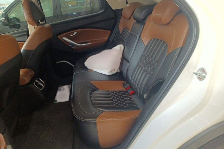 Used Soueast DX7 2018 1.5T Automatic Glory Edition Interior 3