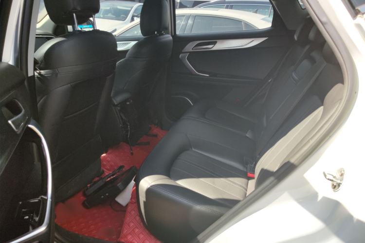 Used Soueast DX7 2018 Prime 1.5T Manual Smart Connect Starry Edition China V Standard Interior 4