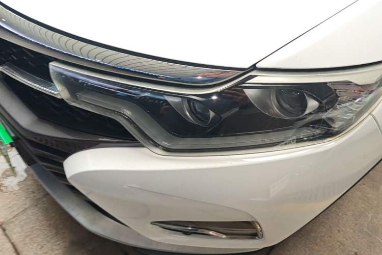 Used Soueast DX7 2018 Prime 1.5T Automatic Smart Connect Starry Sky Edition China V Standard Left Front Headlight