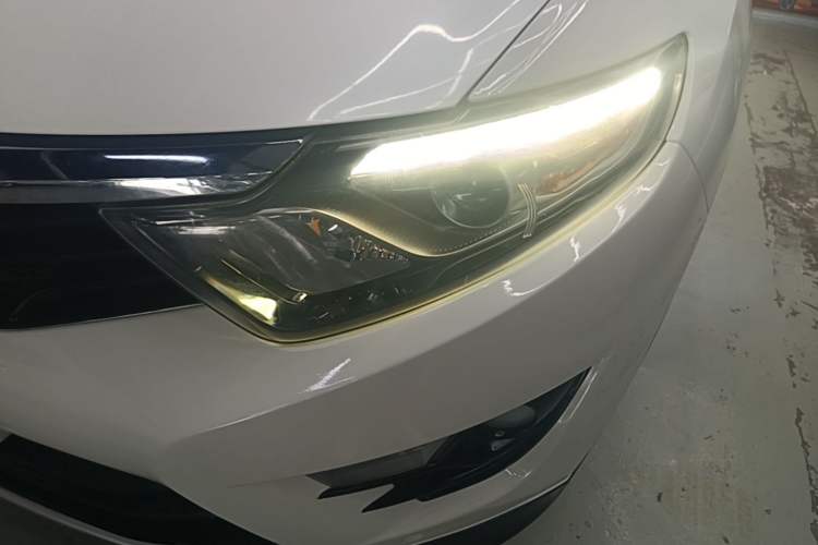 Used Soueast DX7 2018 1.5T Automatic Luxury Model Left Front Headlight