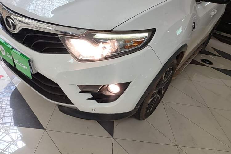 Used Soueast DX7 2018 1.5T Automatic Glory Edition Left Front Headlight