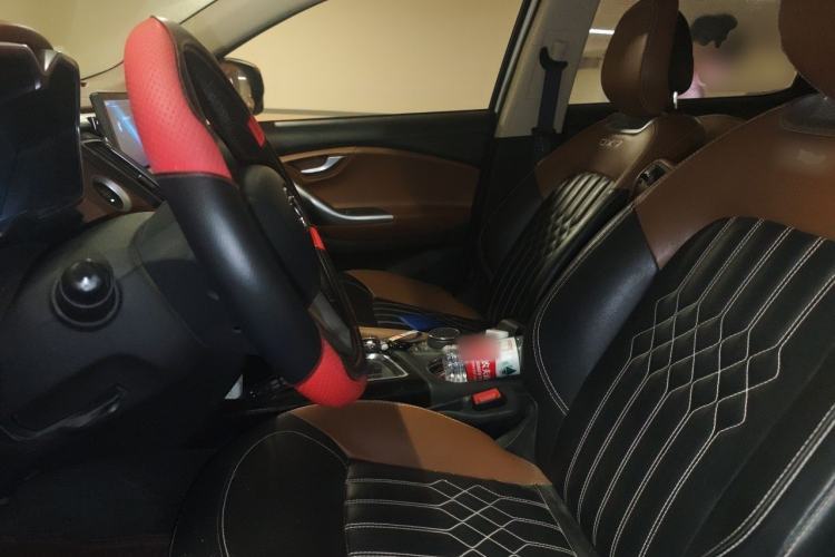 Used Soueast DX7 2018 1.5T Automatic Luxury Model Left Front Seat